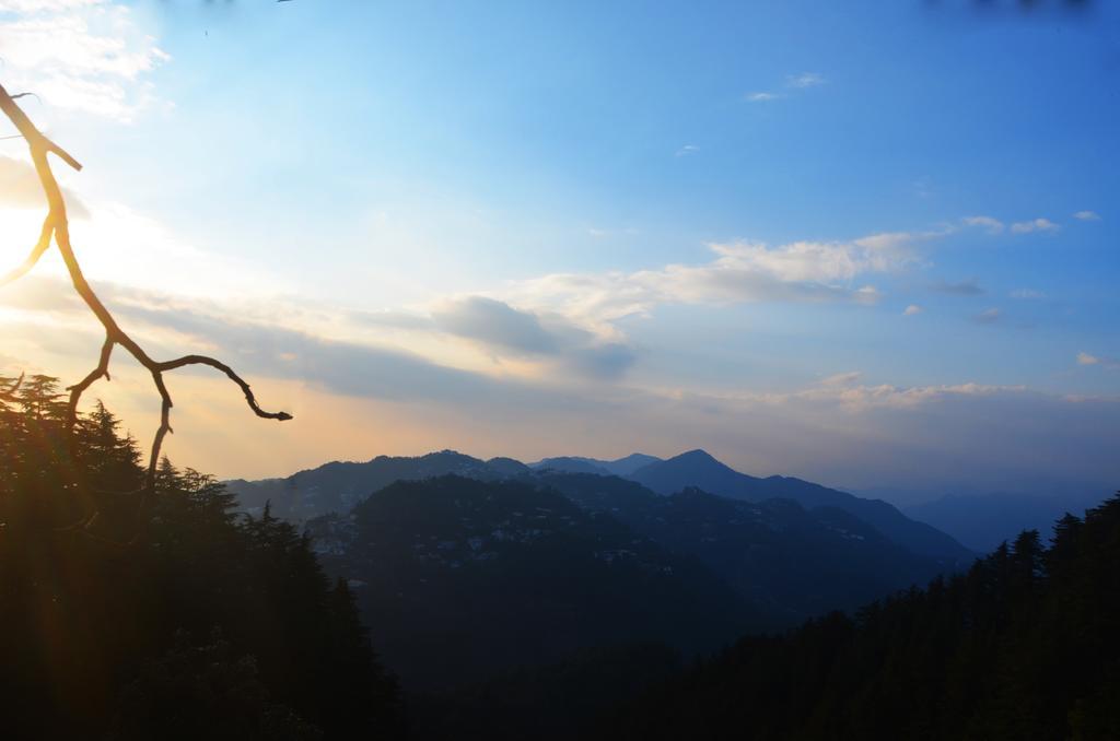 The Cliffe Hotel Mussoorie Exterior photo