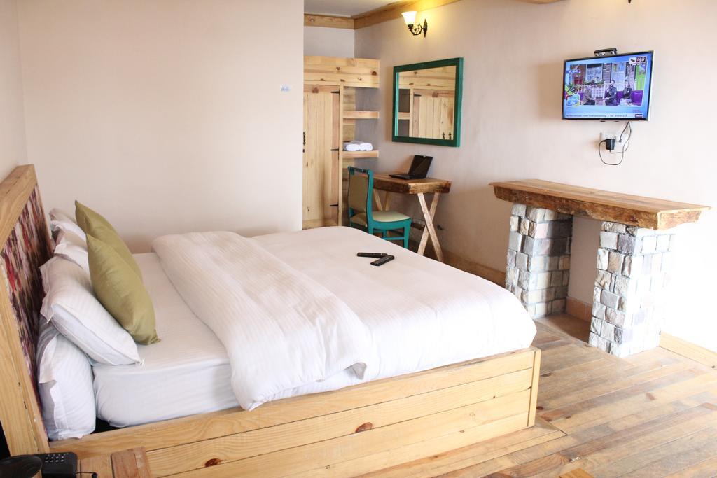 The Cliffe Hotel Mussoorie Exterior photo